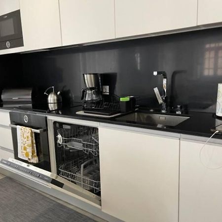 Modern 1 Bedroom City Center Aveiro Apartment Екстериор снимка